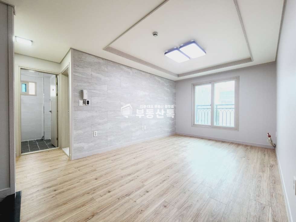 경남 진주시 상대동 300-49 QQ상대삼현여중부근 신축 구조좋고 화이트톤 투룸 월세 매물번호 12844 사진 1