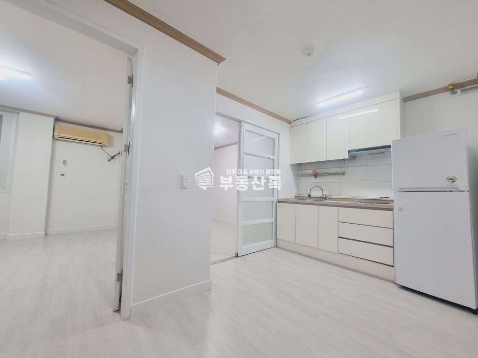 경남 진주시 호탄동 629-8 (대진빌리지) QQ호탄동 화이트톤 옵션 투룸 월세 매물번호 13162 사진 1