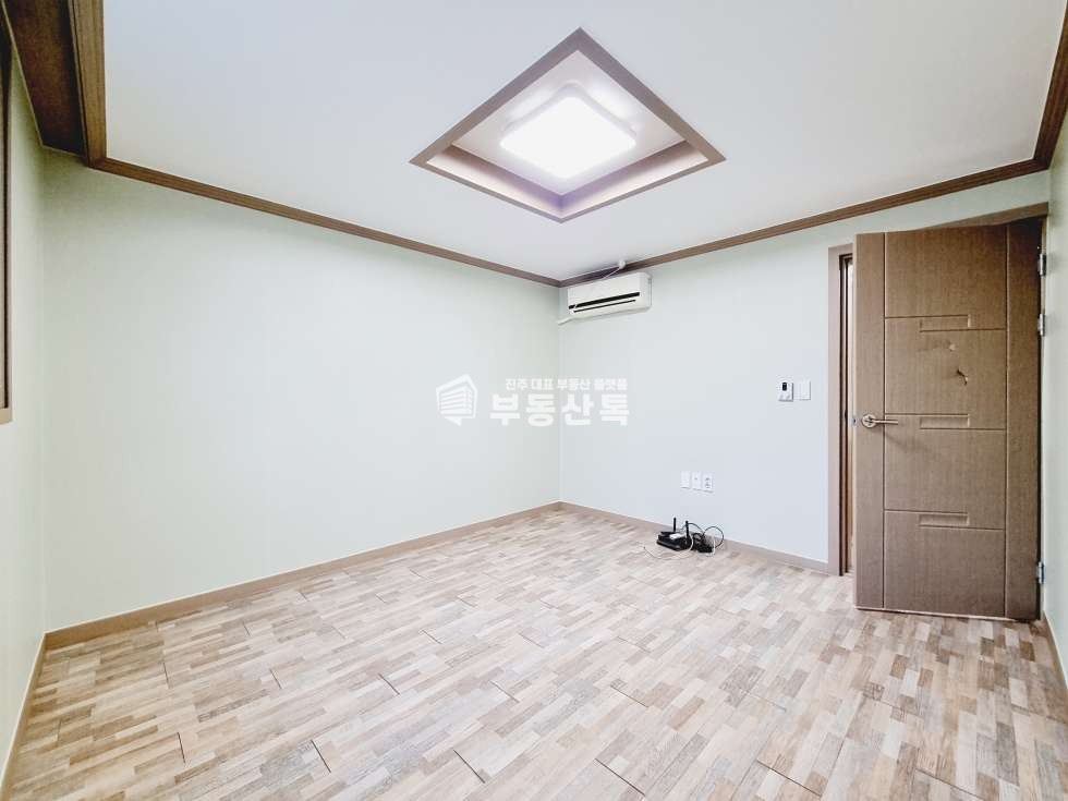 경남 진주시 상대동 180-29 QQ상대동 홈플러스. 하나로마트 인근 대로도 가까운 초대형 원플! 월세 매물번호 11897 사진 10