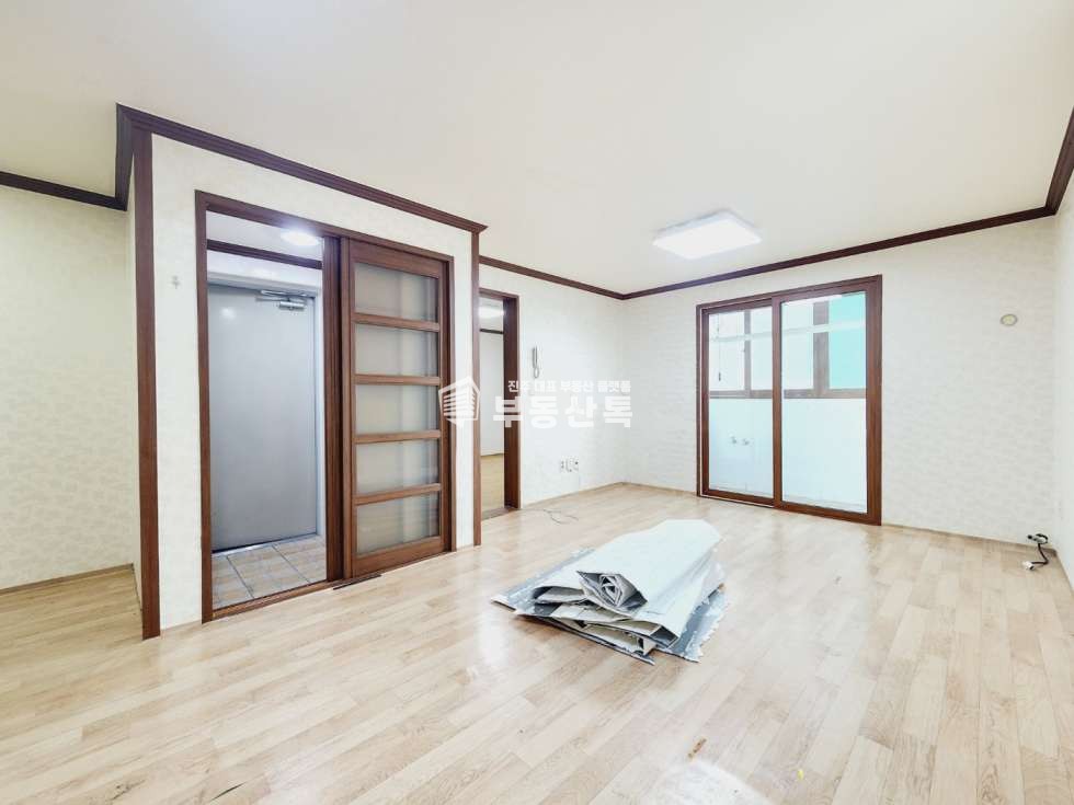 경남 진주시 인사동 194-31 SS 부산교통사거리 대로변 가성비저렴한 투룸 월세 매물번호 13095 사진 1