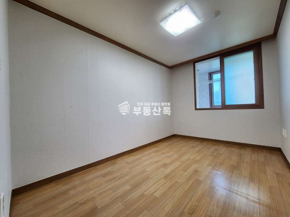 경남 진주시 초전동 1636-8 SS 초전푸르지오부근 넓은 거실 반듯한 투룸 월세 매물번호 13099 사진 5