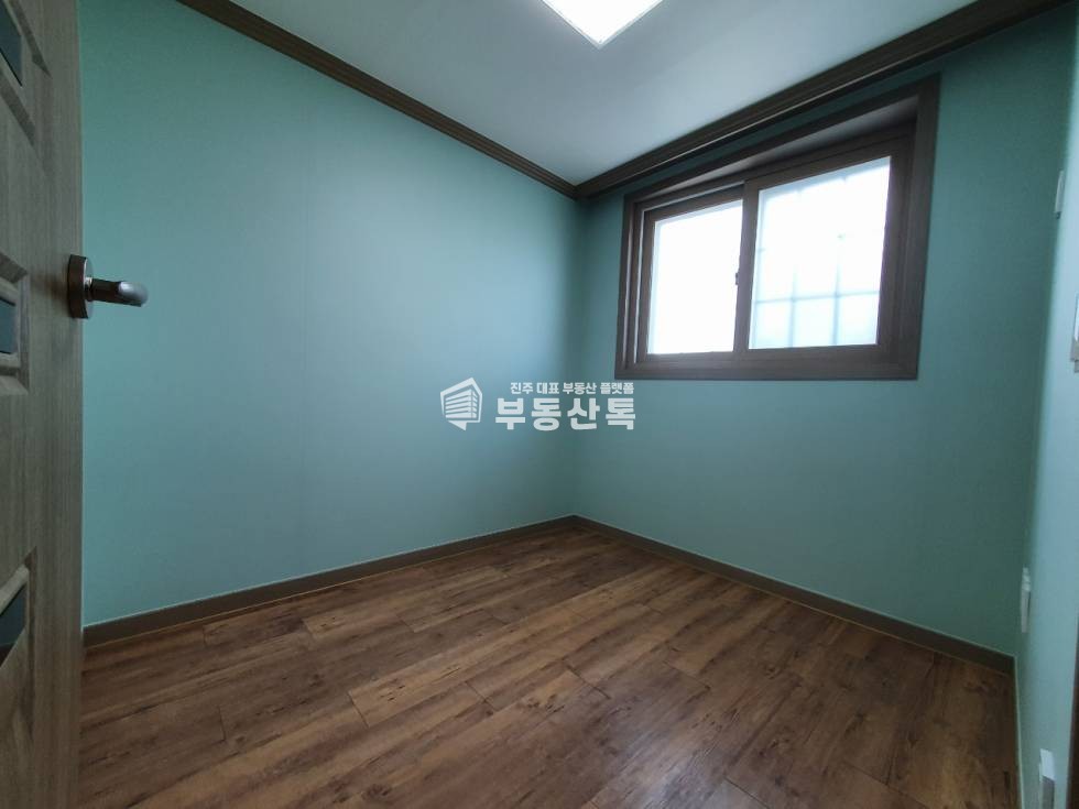 경남 진주시 상봉동 913-22 SS 하얀메디컬부근 채광좋고 구조좋은 투룸 월세 매물번호 10141 사진 8