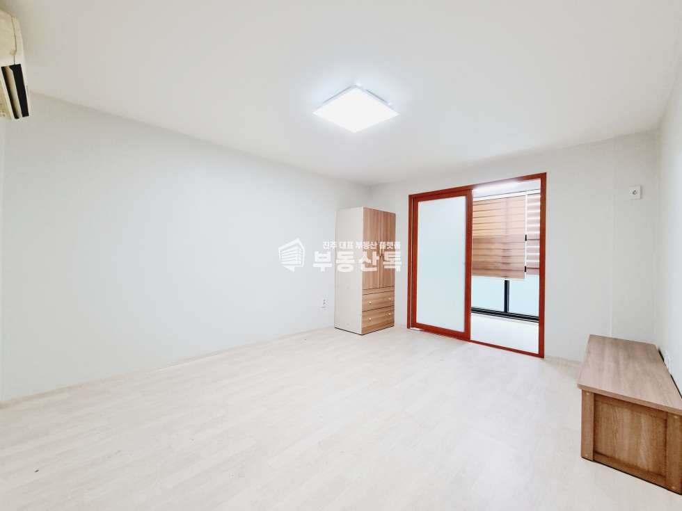 경남 진주시 호탄동 611-4 Q 호탄동 남향 햇빛 ok가성비 ok 넓은 방 ok 꿀 원룸 !!! 월세 매물번호 11628 사진 1