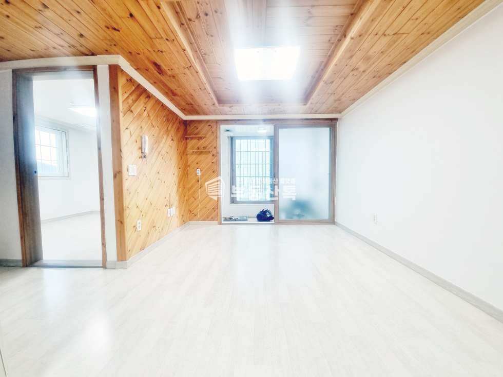 경남 진주시 상평동 274-40 QQ상평동 기계공고 옆 거실 넓고 붙박이장 있는 투룸!! 월세 매물번호 11970 사진 3