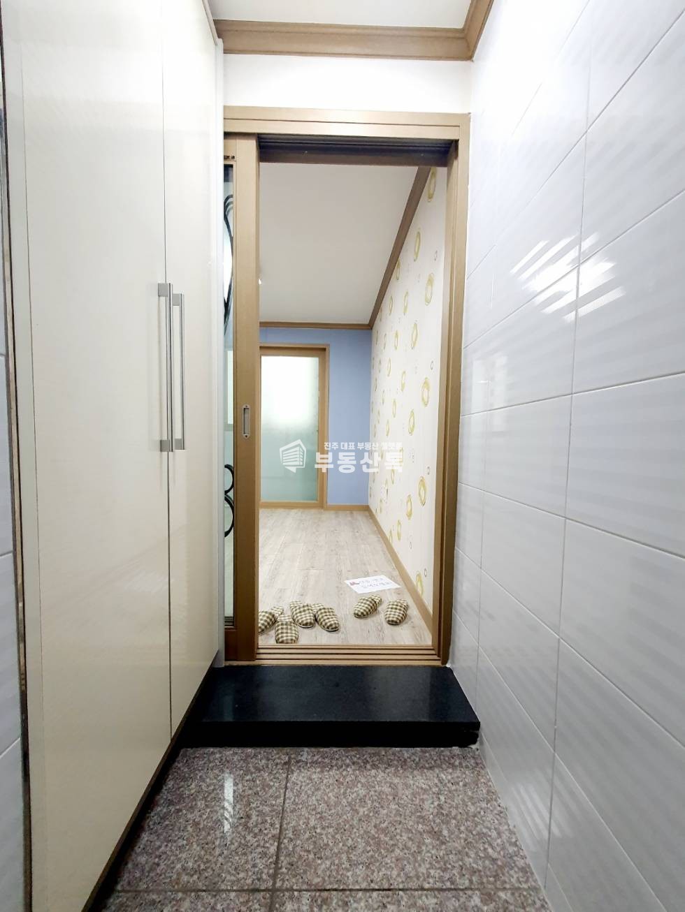 경남 진주시 평거동 138-11 평거동 10호광장 인접 인기폭발 엘베있는 원플 월세 매물번호 10121 사진 2