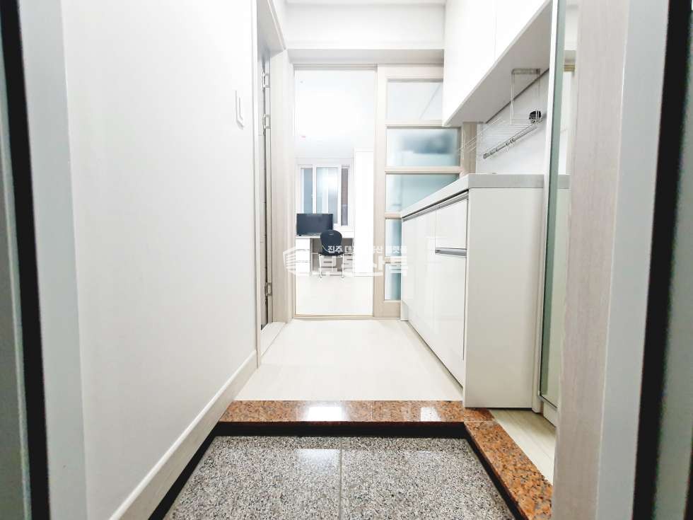 경남 진주시 칠암동 514-1 A경상대학교 칠암캠퍼스 인접 신축 풀옵션원룸 월세 매물번호 10160 사진 8