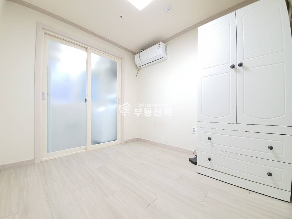 경남 진주시 평거동 1071-3 A♥평거동 신축 풀옵션 화이트톤 원룸 월세 매물번호 10132 사진 1