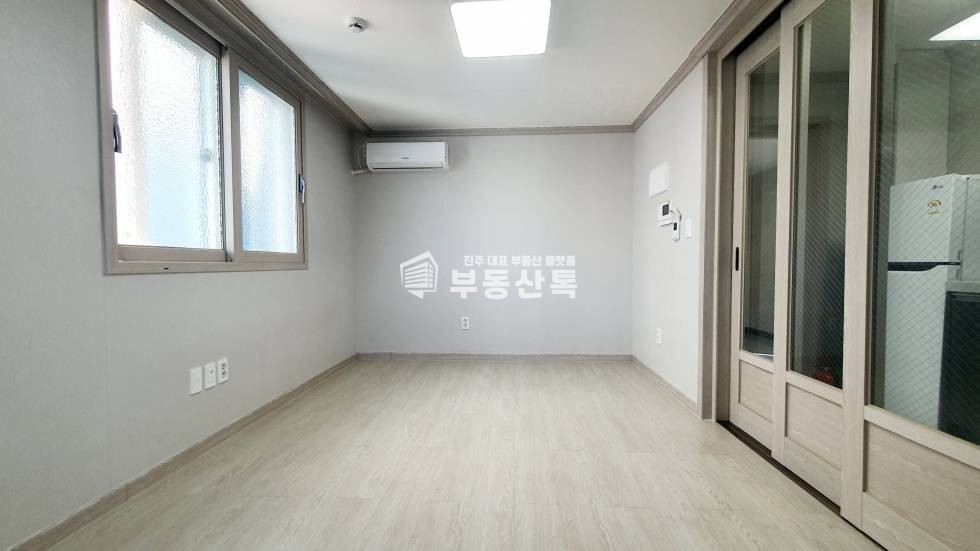 경남 진주시 상봉동 849-34 A상봉동 신축 엘베 풀옵션 넓은원룸 월세 매물번호 10026 사진 4