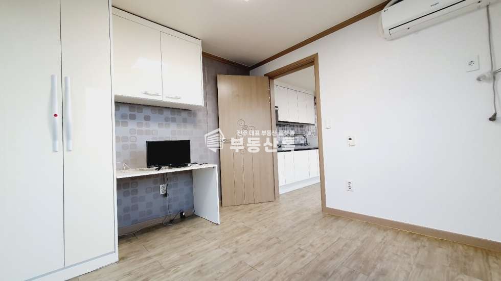 경남 진주시 상평동 275-101 V 기공부근 깔끔하고 채광잘들어오는 넓은 원플원V 월세 매물번호 13011 사진 5