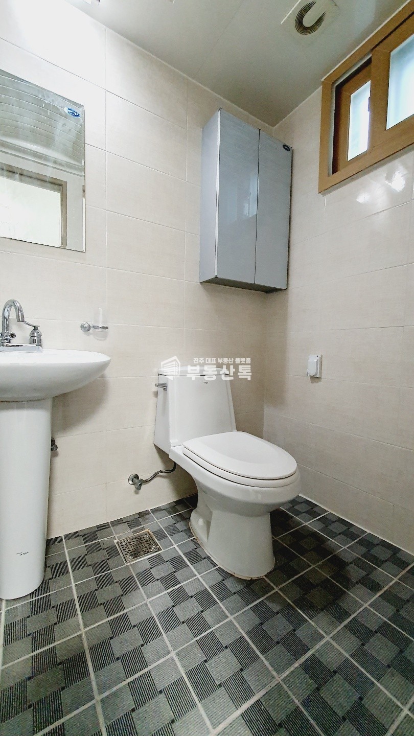 경남 진주시 상평동 275-101 V 기공부근 깔끔하고 채광잘들어오는 넓은 원플원V 월세 매물번호 13011 사진 7