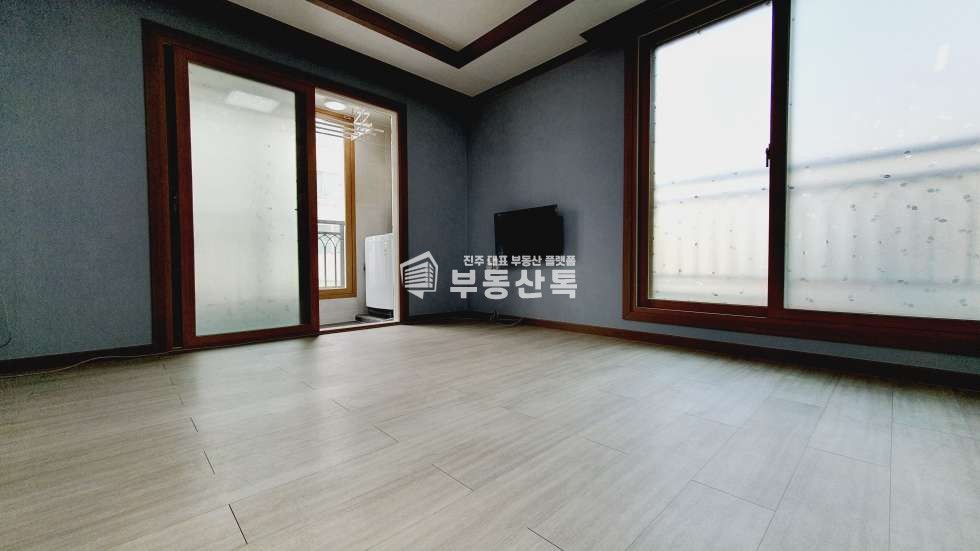 경남 진주시 하대동 108-28 V 위치 대박 주차편리 깔끔한 승강기 원플원V 월세 매물번호 13014 사진 3