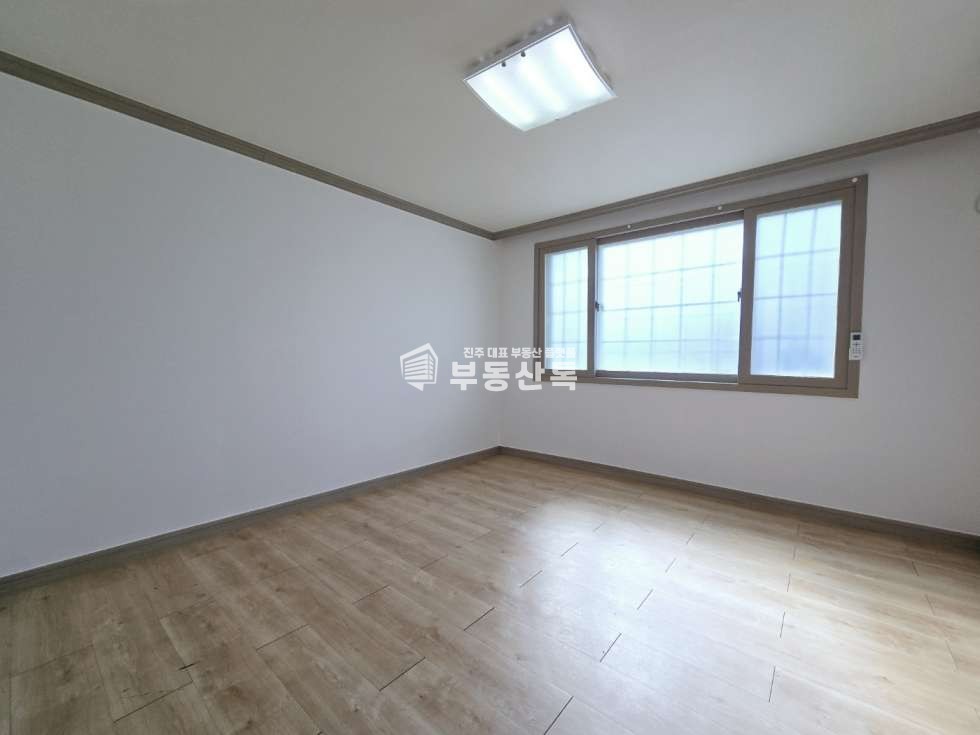 경남 진주시 상평동 252-8 V 공단부근 관리잘되고 넓은 투룸V 월세 매물번호 13066 사진 7