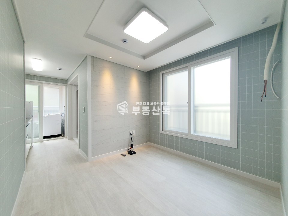 경남 진주시 상대동 654 주1동 V 남강초부근 화이트톤 원플원V 월세 매물번호 11826 사진 1