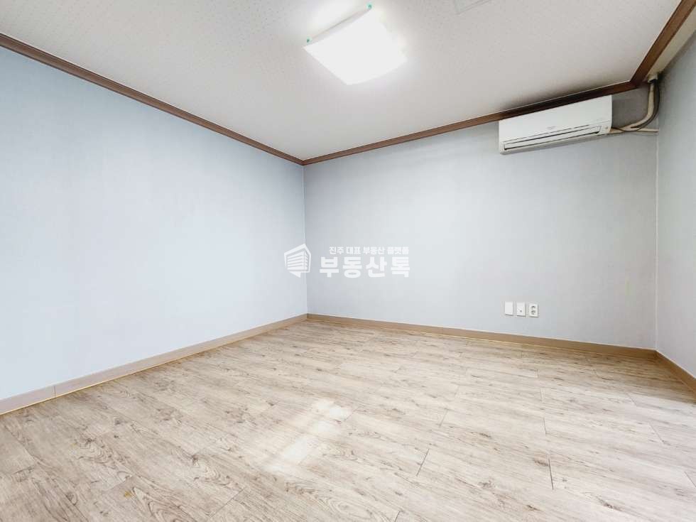 경남 진주시 칠암동 525-4 V단기가능 경상국립대 도보 30초 너무 깔끔한 분리형원룸 월세 매물번호 13118 사진 3