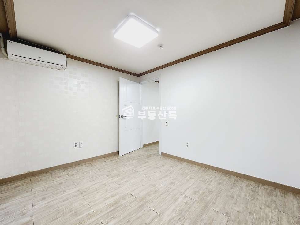 경남 진주시 상평동 277-51 V 상평동 깔끔하고 구조좋은 원플원V 월세 매물번호 13103 사진 4