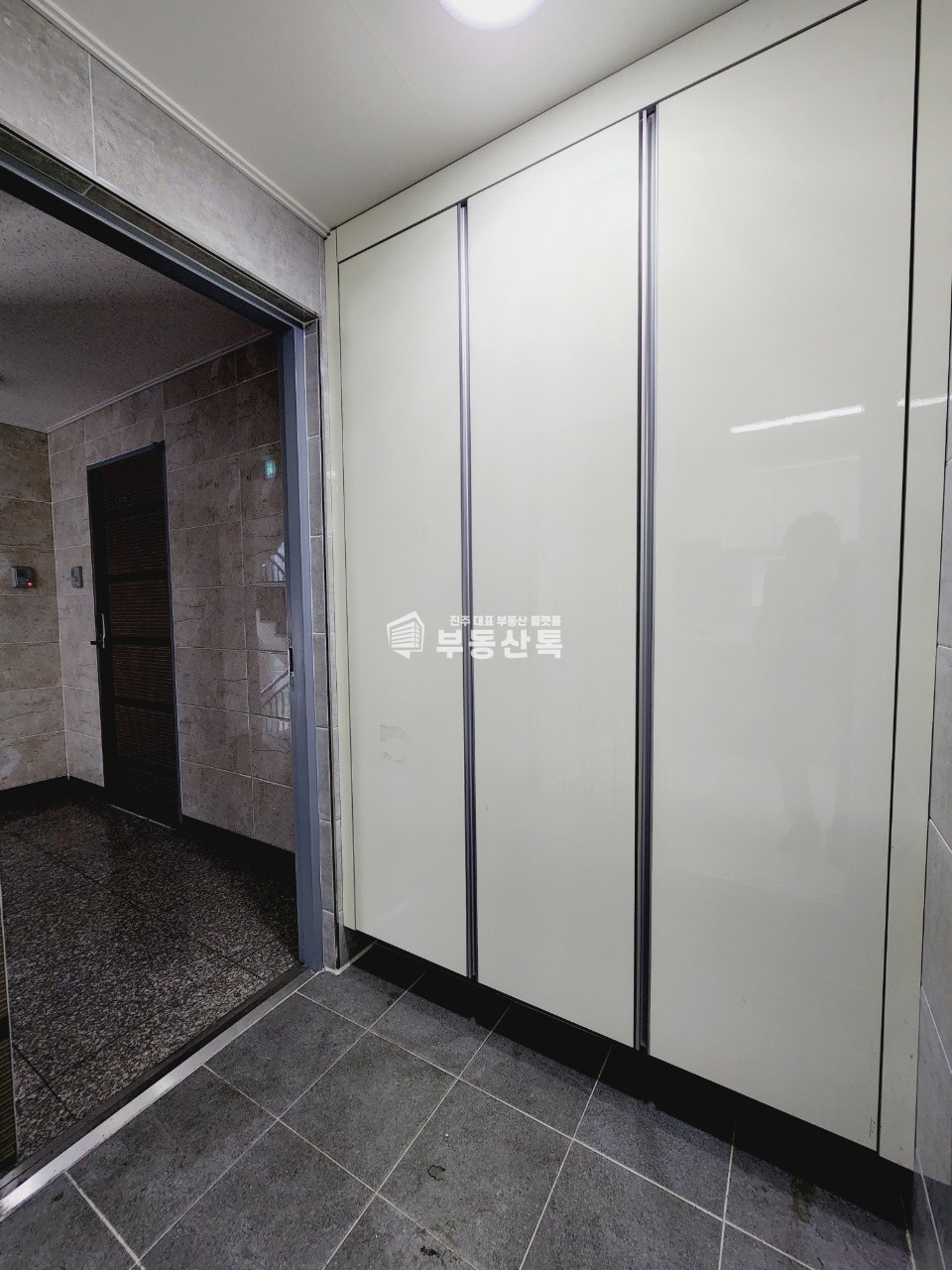 경남 진주시 하대동 290-39 V 하대 신축급 너무 깔끔하고 좋은 고급 투룸V 월세 매물번호 13147 사진 11